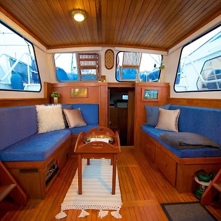 Homeboat-maison Flottante 4* Genf