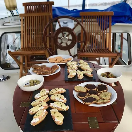 보트호텔 Homeboat-maison Flottante
