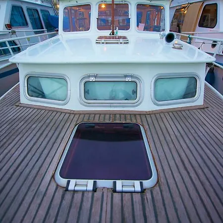 Homeboat-maison Flottante 보트호텔 4*