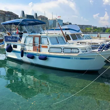 보트호텔 Homeboat-maison Flottante 4*