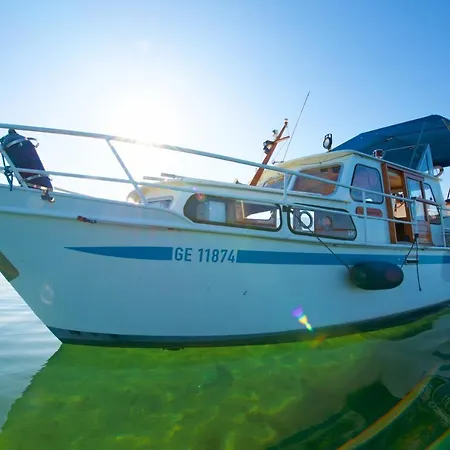 Homeboat-maison Flottante 4*